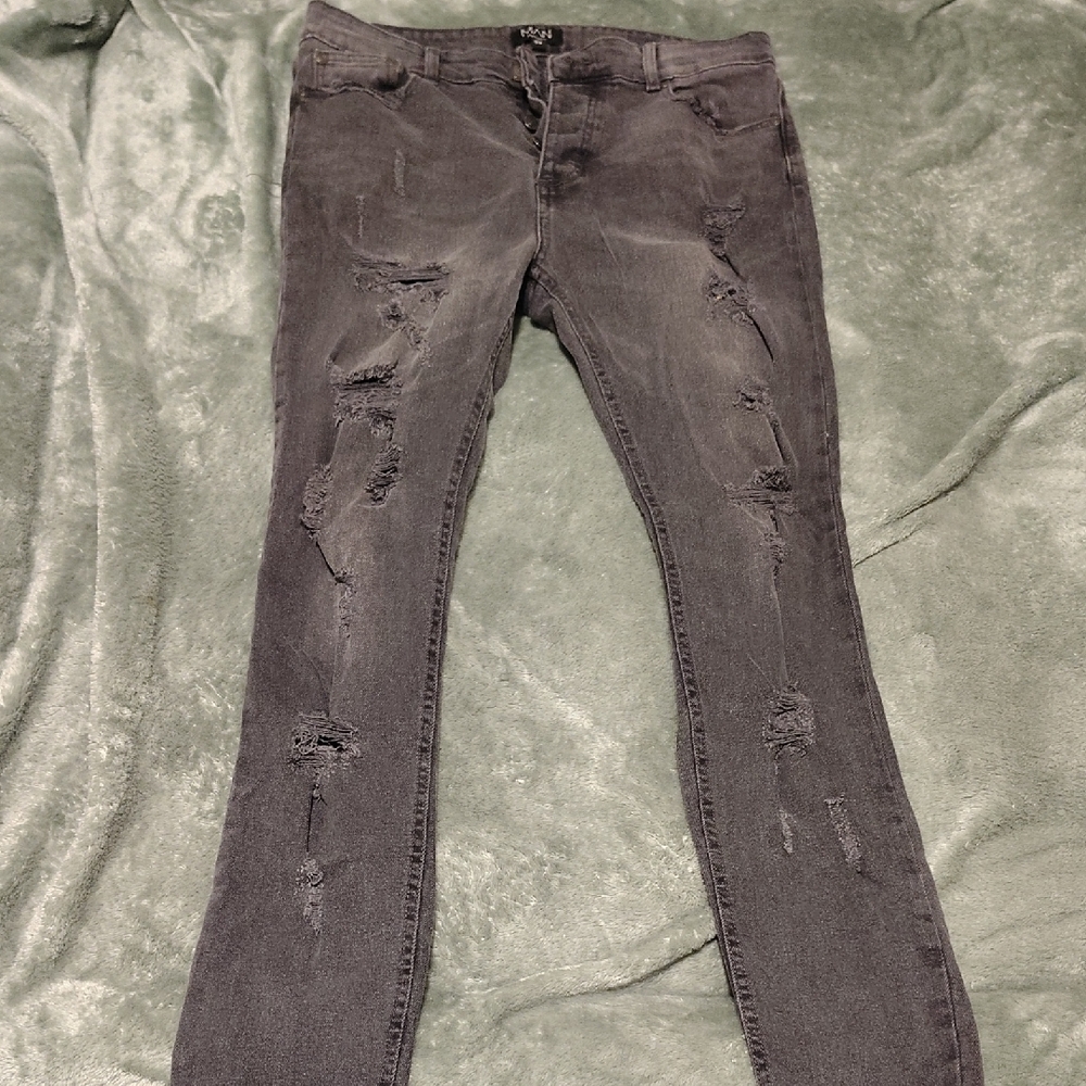 BoohooMAN Charcoal Denim Jeans